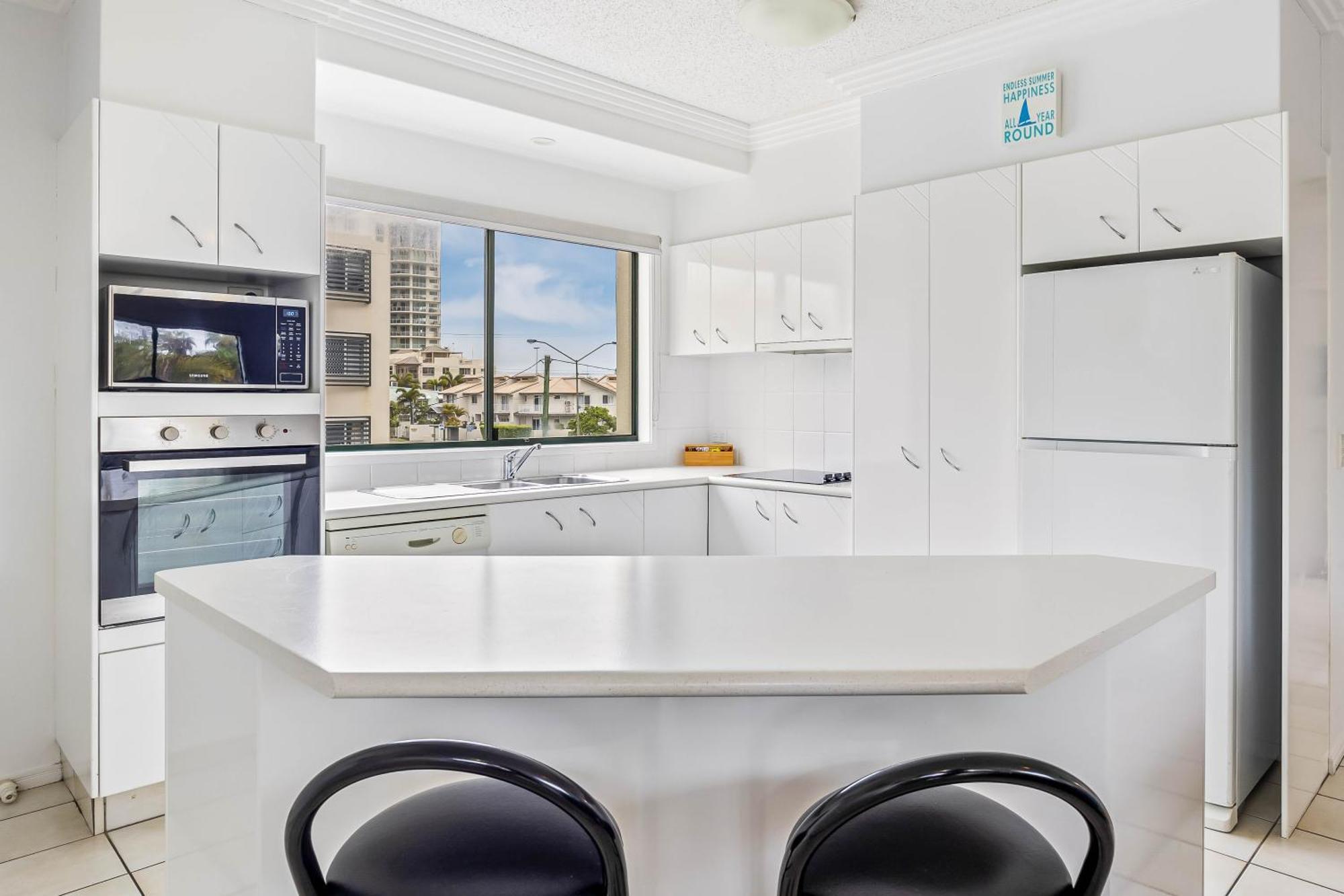 Sunshine Towers Boutique Apartments Maroochydore Exterior photo