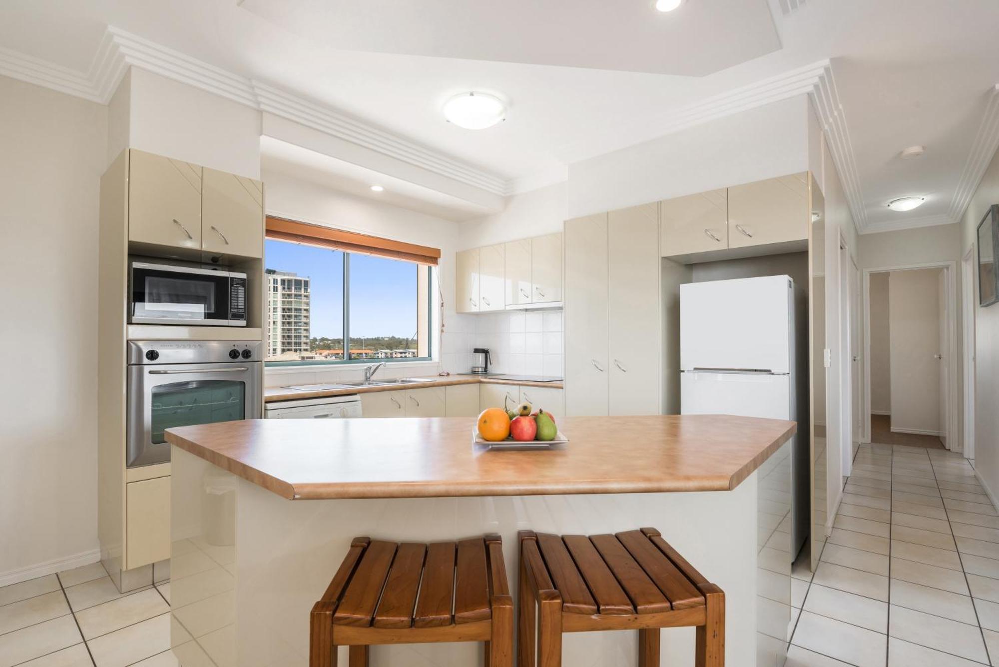 Sunshine Towers Boutique Apartments Maroochydore Exterior photo